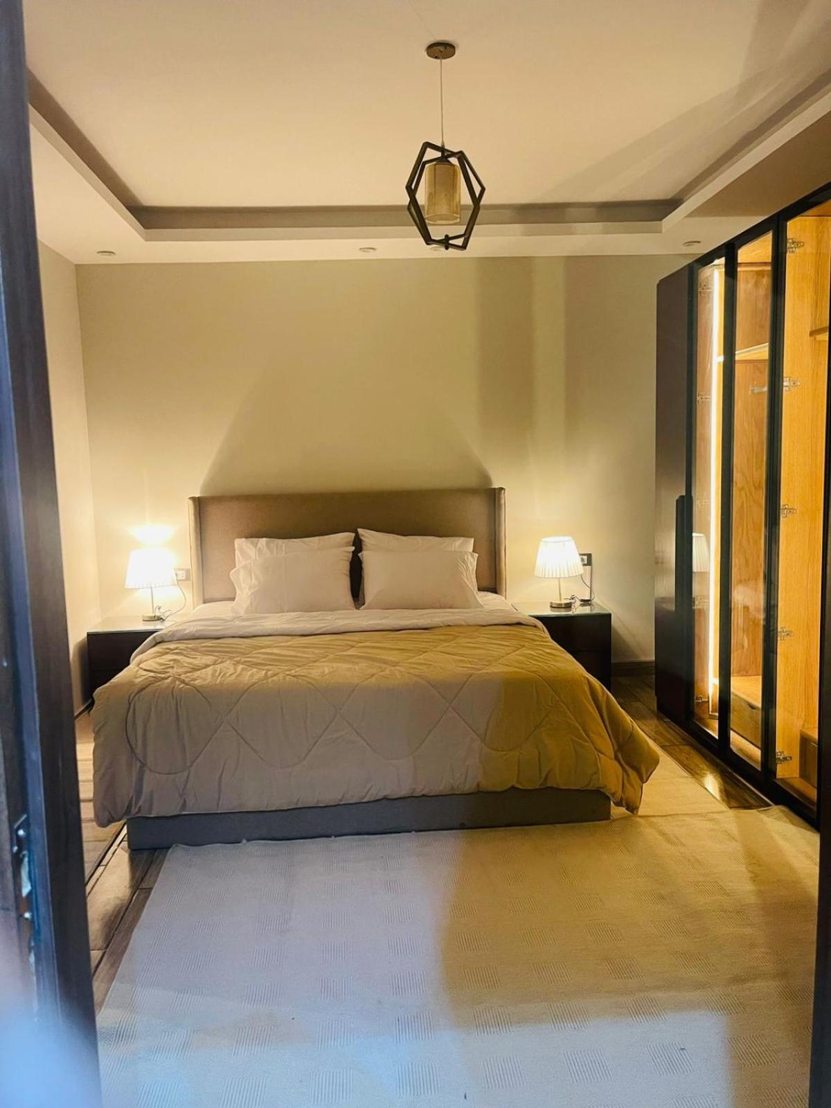 Apartment Premium L One Kattamya, Nasr 